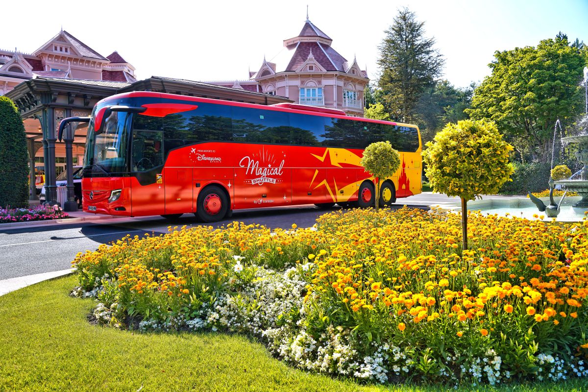Lanzadera Magical Shuttle entre el aeropuerto Charles de Gaulle y Disneyland® Paris